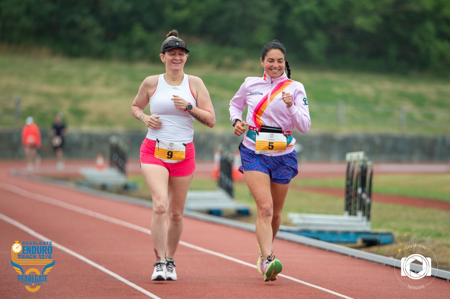 Two athletes sharing a lap during the Enduro Challenge